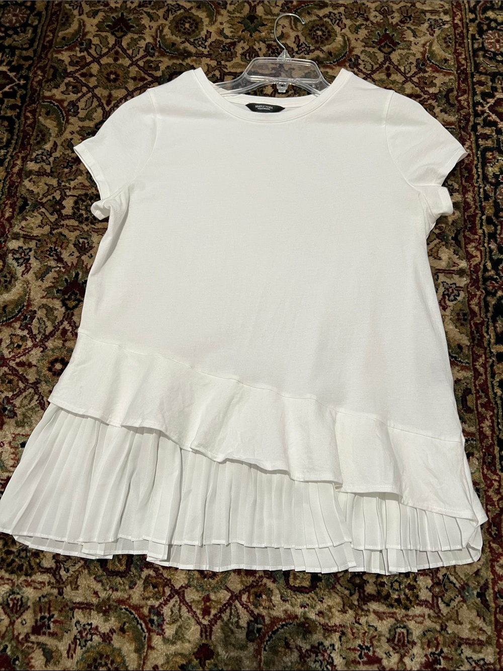 Simply Vera Vera Wang White Tee with Asymmetrical Pleated Bottom Size M